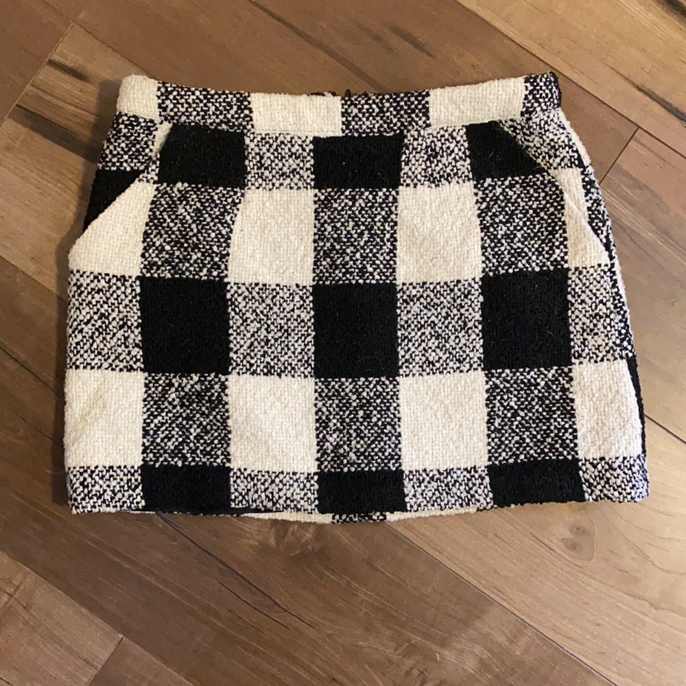 Houndstooth mini skirt